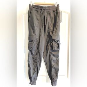 BNWT - lululemon Dance Studio Relaxed-Fit MR Cargo Jogger, Size S, Grey